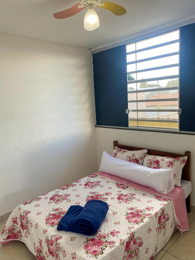 Apartamento confortável, completo e com garagem no parque atheneu Goiânia Habitación foto