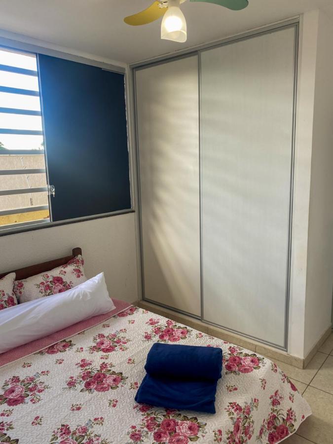 Apartamento confortável, completo e com garagem no parque atheneu Goiânia Habitación foto